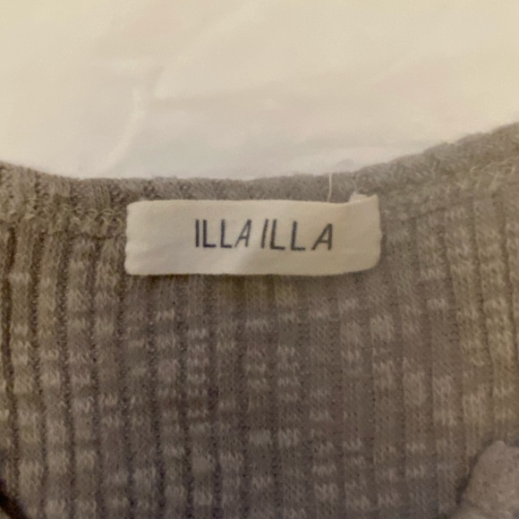 Tunic - Picture 3 of 4